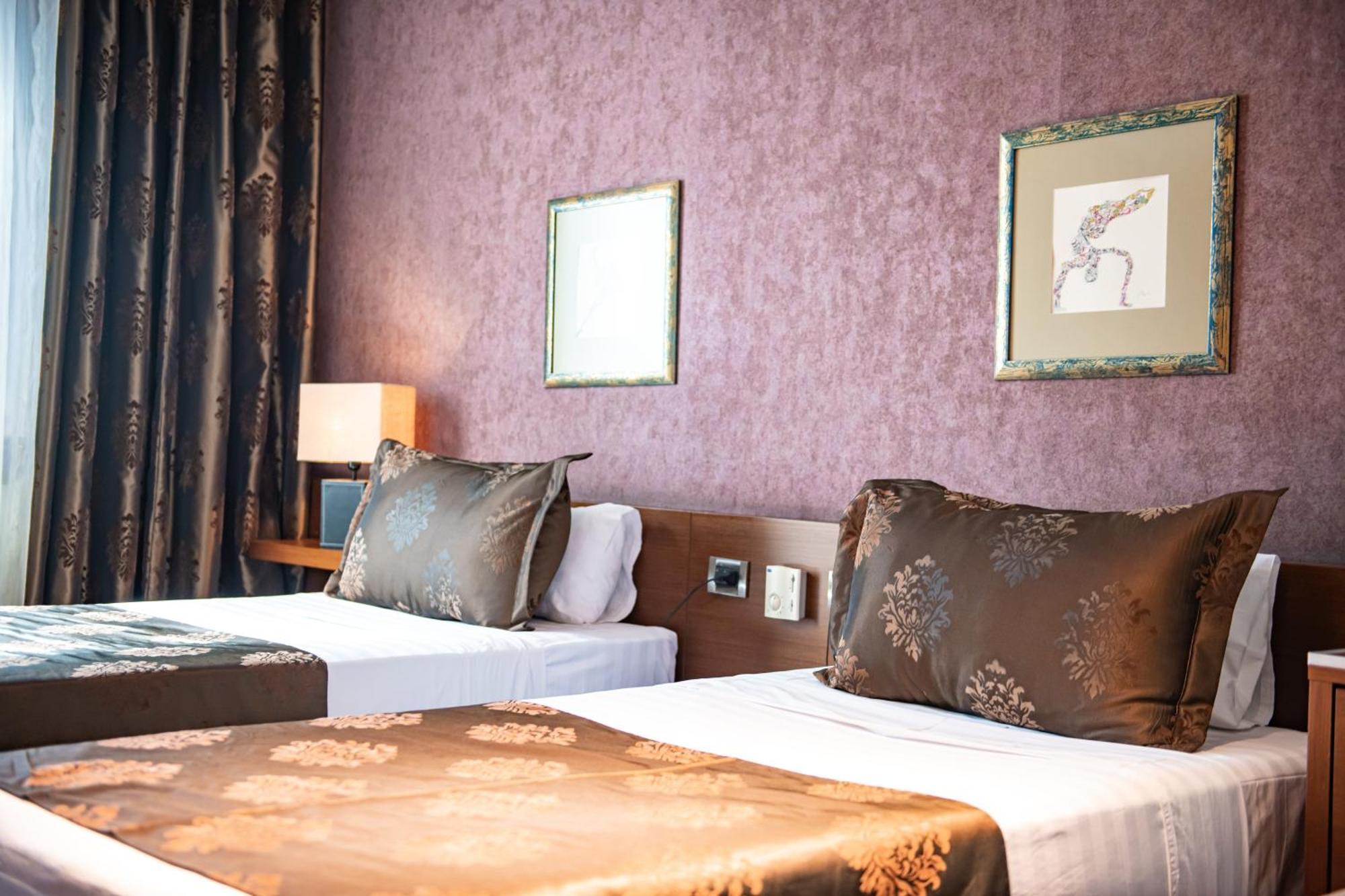 International & Conference Center 4* Tirana